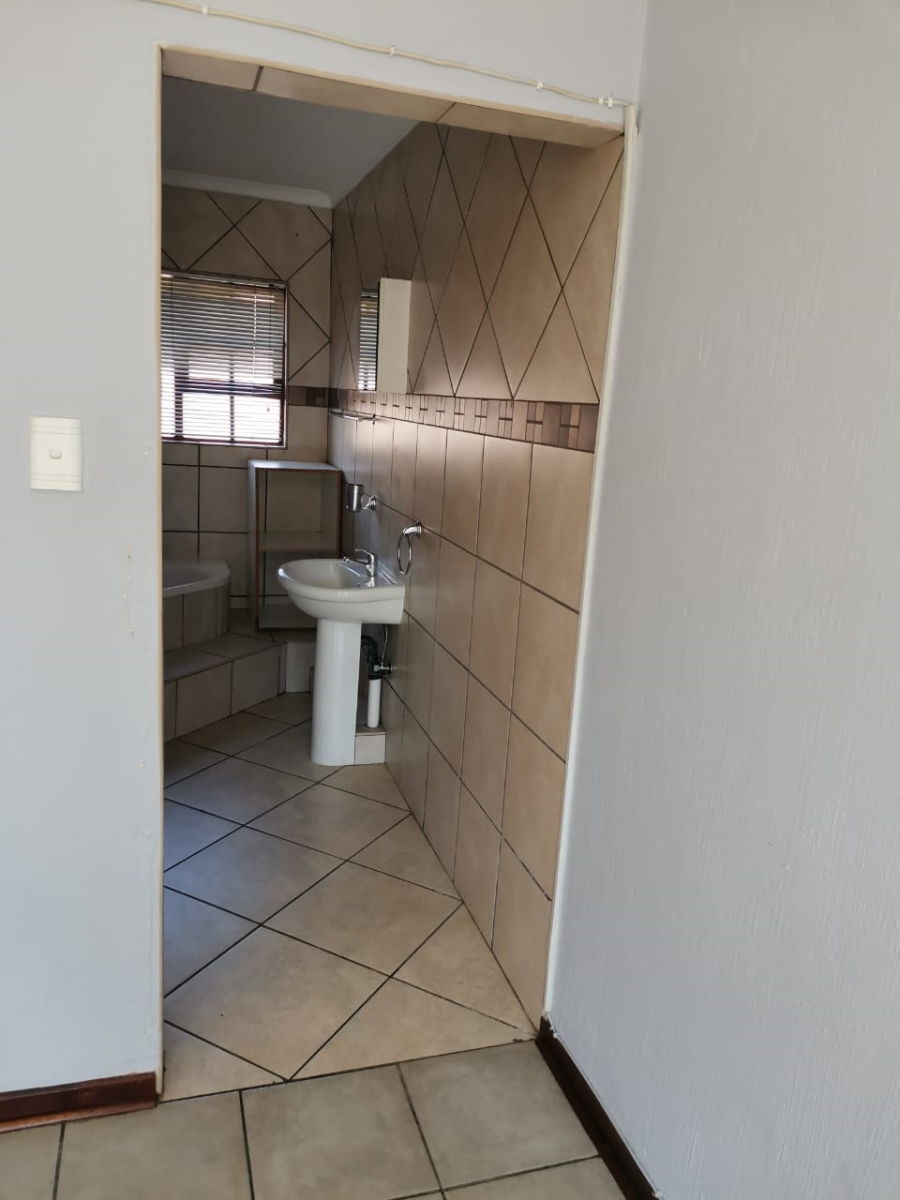 3 Bedroom Property for Sale in Vaalpark Free State